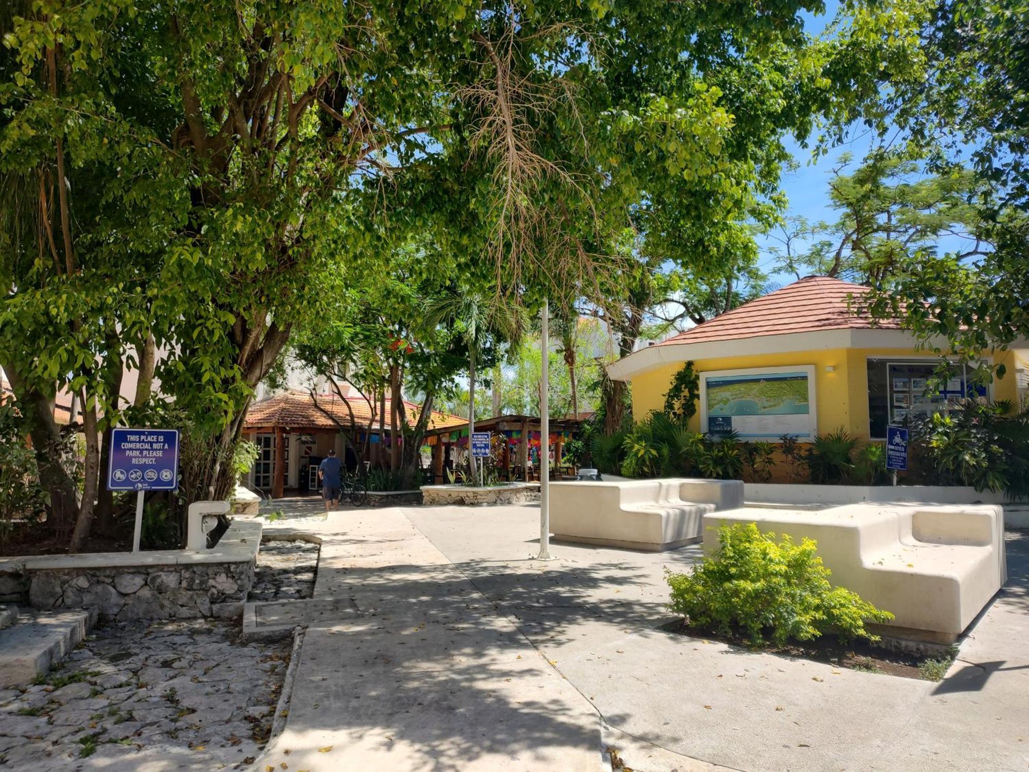 Private Rooms In A Hotel-Type Apartment - Super Located Puerto Aventuras Exterior photo